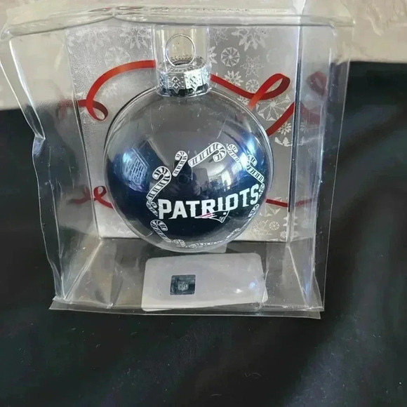 NIB New England Patriots Ornament - Picture 1 of 3